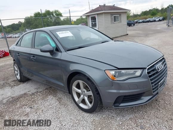 ✅ 2016 Audi A3 Premium • VIN: WAUB8GFF9G1045817 • Лот: 43005035. Опубликован ранее на IAAI с пробегом 89 312 миль. Бесплатный доступ к архиву аукционных продаж из США и подробный отчёт об истории автомобиля на DreamBid. Изображение 1.