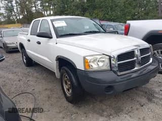 ✅ 2006 Dodge Dakota ST • VIN: 1D7HE28KX6S605264 • Lot: 43382774. Listed on IAAI with 158,571 mi. Free auction sales archive from the USA and detailed vehicle history report at DreamBid. Image 1.