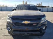 ✅ 2018 Chevrolet Colorado 4WD Z71 • VIN: 1GCGTDEN8J1100358 • Lot: 67982214. Wystawiony na Copart z przebiegiem 113 452 mil. Bezpłatny archiwum sprzedaży aukcyjnych z USA i szczegółowy raport historii pojazdu na DreamBid. Zdjęcie 5.