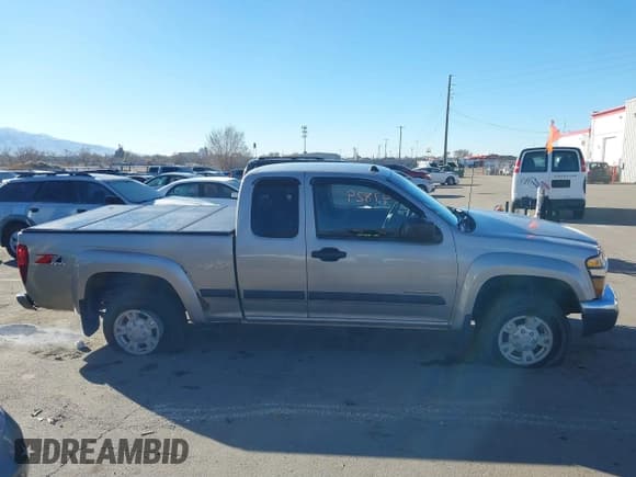 ✅ 2004 Chevrolet Colorado LS Z71 • VIN: 1GCDT196448133938 • Lot: 41647829. Wystawiony na IAAI z przebiegiem 196 530 mil. Bezpłatny archiwum sprzedaży aukcyjnych z USA i szczegółowy raport historii pojazdu na DreamBid. Zdjęcie 13.