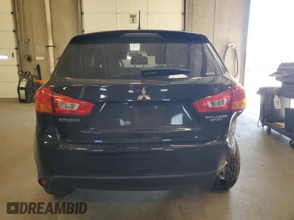 ✅ 2016 Mitsubishi Outlander ES • VIN: JA4AR3AU4GZ054009 • Лот: 91225245. Опубликован ранее на Copart с пробегом 98 521 миль. Бесплатный доступ к архиву аукционных продаж из США и подробный отчёт об истории автомобиля на DreamBid. Изображение 6.
