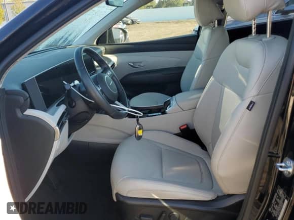 2025 Hyundai Tucson SEL Convenience z VIN 5NMJC3DE3SH508596, wystawiony jako Copart lot #71662335 z przebiegiem 4 245 mil mil oraz Szkoda całkowita • Salvage title. Historia ofert i sprzedaży dostępna na DreamBid. Obrazek 7.