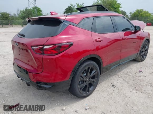 ✅ 2021 Chevrolet Blazer RS • VIN: 3GNKBKRS4MS570818 • Lot: 42511827. Wystawiony na IAAI z przebiegiem 28 519 mil. Bezpłatny archiwum sprzedaży aukcyjnych z USA i szczegółowy raport historii pojazdu na DreamBid. Zdjęcie 4.