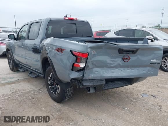 ✅ 2024 Nissan Frontier SV • VIN: 1N6ED1EK2RN630822 • Lot: 42295643. Listed on IAAI with 15,548 mi. Free auction sales archive from the USA and detailed vehicle history report at DreamBid. Image 3.