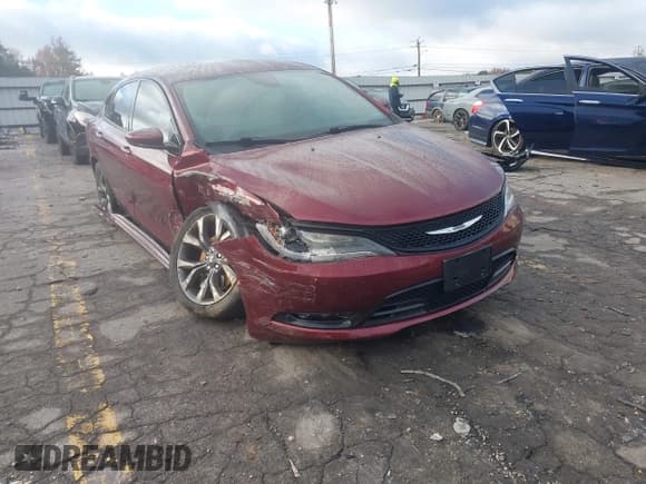 ✅ 2015 Chrysler 200 S • VIN: 1C3CCCBB7FN566810 • Lot: 43576096. Listed on IAAI with 198,000 mi. Free auction sales archive from the USA and detailed vehicle history report at DreamBid. Image 1.