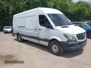 ✅ 2016 Mercedes-Benz Sprinter Cargo EXT • VIN: WD3PE8DD9GP247797 • Лот: 42651501. Опубликован ранее на IAAI с пробегом 297 716 миль. Бесплатный доступ к архиву аукционных продаж из США и подробный отчёт об истории автомобиля на DreamBid. Изображение 1.