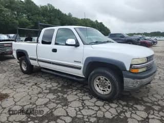 ✅ 2002 Chevrolet Silverado 2500 LS • VIN: 1GCGK29U42Z190491 • Lot: 68734525. Wystawiony na Copart z przebiegiem 246 382 mil. Bezpłatny archiwum sprzedaży aukcyjnych z USA i szczegółowy raport historii pojazdu na DreamBid. Zdjęcie 4.