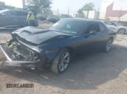 ✅ 2020 Dodge Challenger R/T 50th Anniversary • VIN: 2C3CDZBT6LH125411 • Lot: 42440055. Wystawiony na IAAI z przebiegiem 83 551 mil. Bezpłatny archiwum sprzedaży aukcyjnych z USA i szczegółowy raport historii pojazdu na DreamBid. Zdjęcie 17.