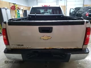 ✅ 2009 Chevrolet Silverado 1500 LT • VIN: 1GCEK29029Z112208 • Lot: 71052534. Listed on Copart with 137,864 mi. Free auction sales archive from the USA and detailed vehicle history report at DreamBid. Image 6.