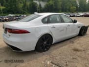✅ 2021 Jaguar XF R-Dynamic SE • VIN: SAJBL4GX3MCY88985 • Lot: 62696523. Wystawiony na Copart z przebiegiem 12 160 mil. Bezpłatny archiwum sprzedaży aukcyjnych z USA i szczegółowy raport historii pojazdu na DreamBid. Zdjęcie 3.