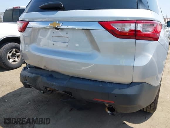 ✅ 2020 Chevrolet Traverse LT Cloth • VIN: 1GNEVMKW8LJ219181 • Lot: 42150372. Wystawiony na IAAI z przebiegiem 78 390 mil. Bezpłatny archiwum sprzedaży aukcyjnych z USA i szczegółowy raport historii pojazdu na DreamBid. Zdjęcie 18.