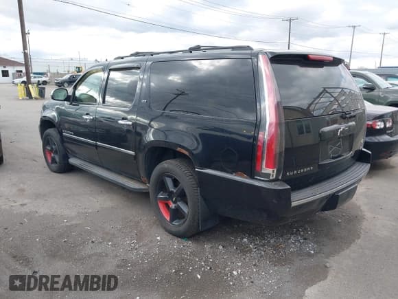 ✅ 2012 Chevrolet Suburban LTZ • VIN: 1GNSKKE70CR186859 • Lot: 43635782. Wystawiony na IAAI z przebiegiem 168 589 mil. Bezpłatny archiwum sprzedaży aukcyjnych z USA i szczegółowy raport historii pojazdu na DreamBid. Zdjęcie 3.