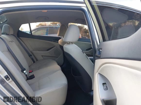 ✅ 2014 Kia Optima LX • VIN: KNAGM4A73E5472920 • Лот: 43659331. Опубликован ранее на IAAI с пробегом 132 438 миль. Бесплатный доступ к архиву аукционных продаж из США и подробный отчёт об истории автомобиля на DreamBid. Изображение 8.