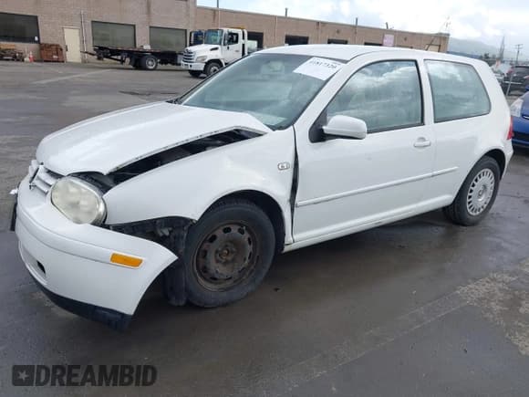 ✅ 2001 Volkswagen Golf • VIN: 9BWBT61J214070531 • Лот: 41817320. Опубликован ранее на IAAI с пробегом 84 269 миль. Бесплатный доступ к архиву аукционных продаж из США и подробный отчёт об истории автомобиля на DreamBid. Изображение 17.