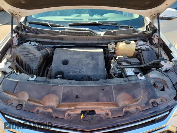 ✅ 2018 Chevrolet Traverse LT Cloth • VIN: 1GNERGKW5JJ191472 • Lot: 82128095. Wystawiony na Copart z przebiegiem 130 797 mil. Bezpłatny archiwum sprzedaży aukcyjnych z USA i szczegółowy raport historii pojazdu na DreamBid. Zdjęcie 12.