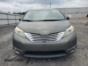 ✅ 2012 Toyota Sienna LE AAS • VIN: 5TDKK3DC5CS199833 • Lot: 65168885. Listed on Copart with 128,047 mi. Free auction sales archive from the USA and detailed vehicle history report at DreamBid. Image 5.