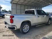 ✅ 2020 Chevrolet Silverado 1500 Custom • VIN: 1GCRWBEF7LZ287335 • Lot: 46807775. Wystawiony na Copart z przebiegiem 71 351 mil. Bezpłatny archiwum sprzedaży aukcyjnych z USA i szczegółowy raport historii pojazdu na DreamBid. Zdjęcie 3.
