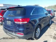✅ 2017 Kia Sorento LX • VIN: 5XYPGDA5XHG231201 • Lot: 43613006. Listed on IAAI with 136,672 mi. Free auction sales archive from the USA and detailed vehicle history report at DreamBid. Image 4.