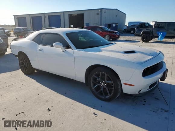 ✅ 2023 Dodge Challenger SXT • VIN: 2C3CDZAG4PH527079 • Lot: 81729005. Wystawiony na Copart z przebiegiem 30 690 mil. Bezpłatny archiwum sprzedaży aukcyjnych z USA i szczegółowy raport historii pojazdu na DreamBid. Zdjęcie 4.