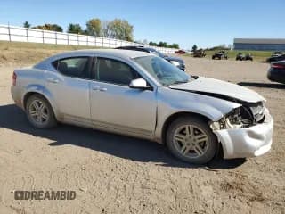 ✅ 2010 Dodge Avenger Express • VIN: 1B3CC1FB3AN216059 • Lot: 74834024. Wystawiony na Copart z przebiegiem 167 453 mil. Bezpłatny archiwum sprzedaży aukcyjnych z USA i szczegółowy raport historii pojazdu na DreamBid. Zdjęcie 4.