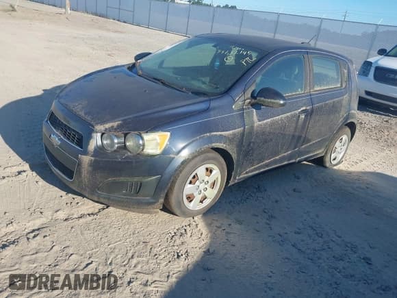 ✅ 2015 Chevrolet Sonic LS • VIN: 1G1JA6SH3F4134194 • Lot: 43132145. Listed on IAAI with 125,722 mi. Free auction sales archive from the USA and detailed vehicle history report at DreamBid. Image 2.