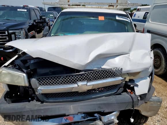 ✅ 2003 Chevrolet Silverado 2500HD LS • VIN: 1GCHC29UX3E196435 • Lot: 60492845. Listed on Copart with Not provided. Free auction sales archive from the USA and detailed vehicle history report at DreamBid. Image 11.