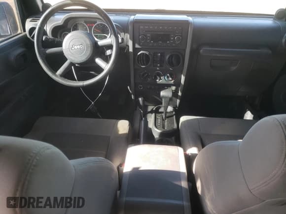 ✅ 2008 Jeep Wrangler Unlimited Rubicon • VIN: 1J4GA69108L501632 • Lot: 44007285. Listed on Copart with 156,753 mi. Free auction sales archive from the USA and detailed vehicle history report at DreamBid. Image 8.
