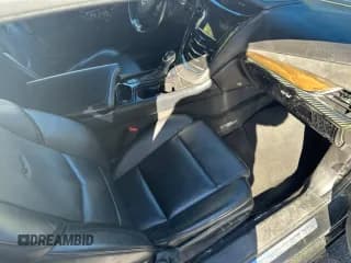 ✅ 2014 Cadillac ELR • VIN: 1G6RL1E44EU600913 • Lot: 43914525. Wystawiony na Copart z przebiegiem 57 673 mil. Bezpłatny archiwum sprzedaży aukcyjnych z USA i szczegółowy raport historii pojazdu na DreamBid. Zdjęcie 5.