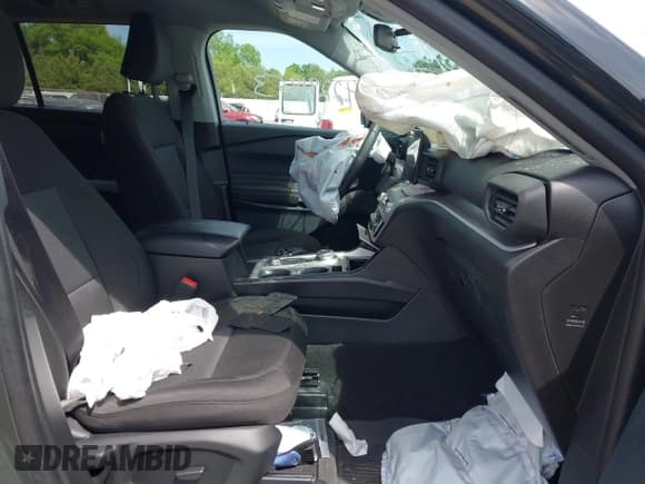 ✅ 2024 Ford Explorer XLT • VIN: 1FMSK8DHXRGA19611 • Lot: 42291853. Wystawiony na IAAI z przebiegiem 22 312 mil. Bezpłatny archiwum sprzedaży aukcyjnych z USA i szczegółowy raport historii pojazdu na DreamBid. Zdjęcie 5.