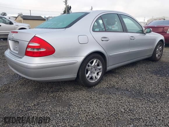 ✅ 2003 Mercedes-Benz E 320 • VIN: WDBUF65JX3A259273 • Лот: 43781699. Опубликован ранее на IAAI с пробегом 90 514 миль. Бесплатный доступ к архиву аукционных продаж из США и подробный отчёт об истории автомобиля на DreamBid. Изображение 4.