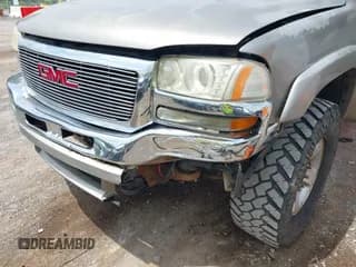 ✅ 2003 GMC Sierra 1500HD SLT • VIN: 1GTGK13U93F108499 • Lot: 42149012. Wystawiony na IAAI z przebiegiem 296 775 mil. Bezpłatny archiwum sprzedaży aukcyjnych z USA i szczegółowy raport historii pojazdu na DreamBid. Zdjęcie 6.