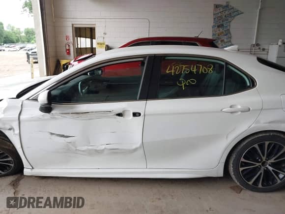 2020 Toyota Camry SE with VIN 4T1G11AK8LU326509, listed as a IAAI auction lot 42754708 with 94,455 mi miles and . Bid and sale history available at DreamBid. Image 14.