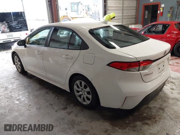 ✅ 2024 Toyota Corolla LE • VIN: 5YFB4MDE8RP093122 • Lot: 43485552. Listed on IAAI with 16,693 mi. Free auction sales archive from the USA and detailed vehicle history report at DreamBid. Image 3.