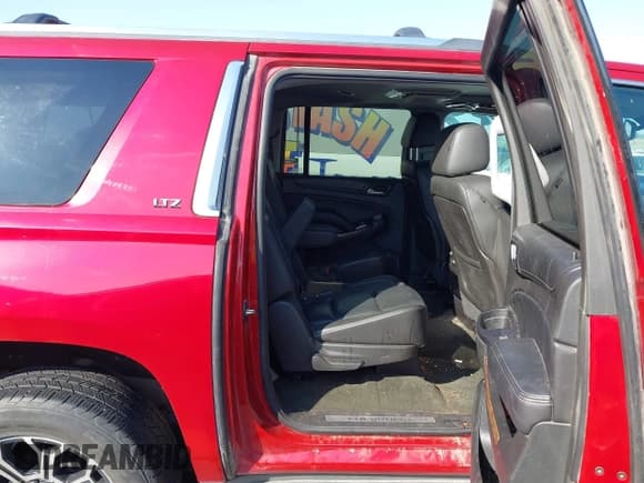 ✅ 2015 Chevrolet Suburban LTZ • VIN: 1GNSKKKC3FR287870 • Lot: 43361365. Listed on IAAI with 190,310 mi. Free auction sales archive from the USA and detailed vehicle history report at DreamBid. Image 8.