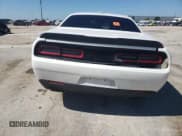 ✅ 2021 Dodge Challenger R/T • VIN: 2C3CDZBTXMH567772 • Lot: 63748284. Wystawiony na Copart z przebiegiem 33 995 mil. Bezpłatny archiwum sprzedaży aukcyjnych z USA i szczegółowy raport historii pojazdu na DreamBid. Zdjęcie 6.