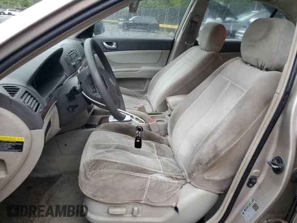 2008 Hyundai Sonata GLS с VIN 5NPET46C48H345617, выставлен на аукционе Copart как лот 72825364 с пробегом 271 804 миль миль и Списание • Salvage title. История ставок и продаж доступна на DreamBid. Изображение 7.