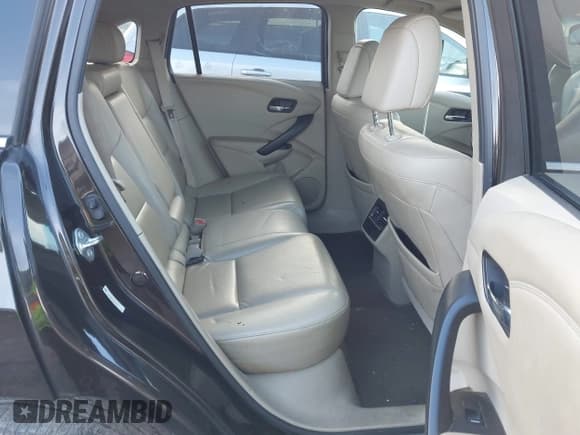 ✅ 2016 Acura RDX • VIN: 5J8TB4H36GL027372 • Lot: 43841868. Wystawiony na IAAI z przebiegiem 146 929 mil. Bezpłatny archiwum sprzedaży aukcyjnych z USA i szczegółowy raport historii pojazdu na DreamBid. Zdjęcie 8.