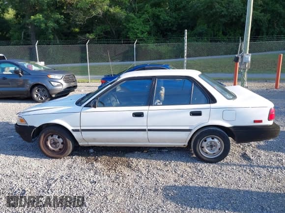 ✅ 1991 Toyota Corolla • VIN: JT2AE94A6M3472035 • Lot: 42631743. Listed on IAAI with 181,887 mi. Free auction sales archive from the USA and detailed vehicle history report at DreamBid. Image 14.