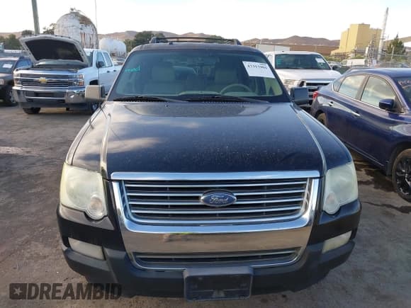 ✅ 2007 Ford Explorer XLT • VIN: 1FMEU73817UB67616 • Лот: 43313901. Опубликован ранее на IAAI с пробегом 232 969 миль. Бесплатный доступ к архиву аукционных продаж из США и подробный отчёт об истории автомобиля на DreamBid. Изображение 6.