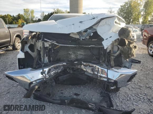 ✅ 2019 Chevrolet Silverado 1500 LTZ • VIN: 1GCUYGED8KZ215770 • Lot: 83820375. Wystawiony na Copart z przebiegiem Nie podano. Bezpłatny archiwum sprzedaży aukcyjnych z USA i szczegółowy raport historii pojazdu na DreamBid. Zdjęcie 5.