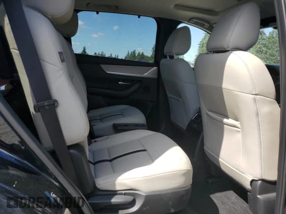 ✅ 2024 Mazda CX-90 Preferred • VIN: JM3KKBHA8R1142946 • Lot: 60493614. Wystawiony na Copart z przebiegiem 5 837 mil. Bezpłatny archiwum sprzedaży aukcyjnych z USA i szczegółowy raport historii pojazdu na DreamBid. Zdjęcie 11.