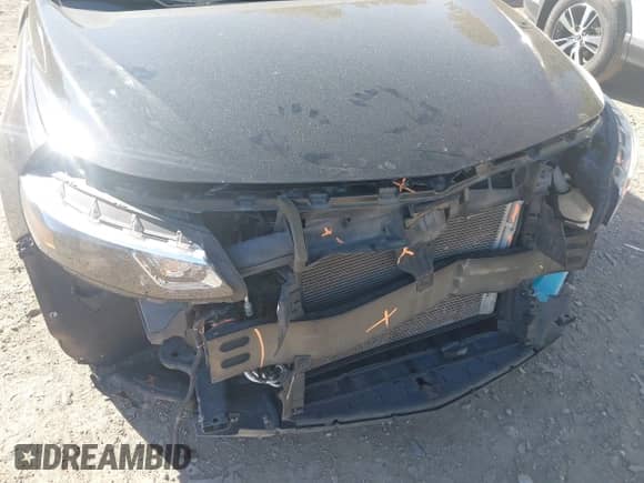 2018 Chevrolet Malibu LT z VIN 1G1ZD5ST3JF196829, wystawiony jako IAAI lot #43345908 z przebiegiem 103 132 mil mil oraz . Historia ofert i sprzedaży dostępna na DreamBid. Obrazek 6.