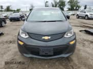 ✅ 2017 Chevrolet Bolt EV LT • VIN: 1G1FW6S00H4176195 • Lot: 74824054. Wystawiony na Copart z przebiegiem 59 754 mil. Bezpłatny archiwum sprzedaży aukcyjnych z USA i szczegółowy raport historii pojazdu na DreamBid. Zdjęcie 5.