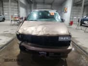 ✅ 2004 Chevrolet Blazer LS • VIN: 1GNDT13X74K139714 • Lot: 45634765. Wystawiony na Copart z przebiegiem Nie podano. Bezpłatny archiwum sprzedaży aukcyjnych z USA i szczegółowy raport historii pojazdu na DreamBid. Zdjęcie 5.