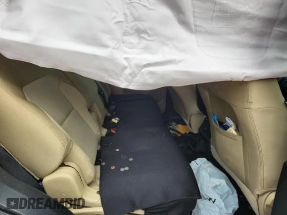 ✅ 2016 Ford Explorer XLT • VIN: 1FM5K7D83GGB39934 • Lot: 91204865. Wystawiony na Copart z przebiegiem 225 768 mil. Bezpłatny archiwum sprzedaży aukcyjnych z USA i szczegółowy raport historii pojazdu na DreamBid. Zdjęcie 11.