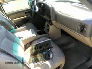 ✅ 2001 Chevrolet Suburban LS • VIN: 3GNFK16TX1G146082 • Лот: 42247593. Опубликован ранее на IAAI с пробегом 197 720 миль. Бесплатный доступ к архиву аукционных продаж из США и подробный отчёт об истории автомобиля на DreamBid. Изображение 5.