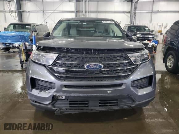 ✅ 2021 Ford Explorer • VIN: 1FMSK7BH0MGB43716 • Lot: 61924685. Wystawiony na Copart z przebiegiem 105 081 mil. Bezpłatny archiwum sprzedaży aukcyjnych z USA i szczegółowy raport historii pojazdu na DreamBid. Zdjęcie 5.