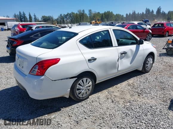 ✅ 2016 Nissan Versa S • VIN: 3N1CN7AP2GL835763 • Lot: 42966826. Listed on IAAI with 73,435 mi. Free auction sales archive from the USA and detailed vehicle history report at DreamBid. Image 4.