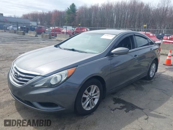 ✅ 2013 Hyundai Sonata GLS • VIN: 5NPEB4AC6DH792941 • Lot: 41961233. Listed on IAAI with 134,013 mi. Free auction sales archive from the USA and detailed vehicle history report at DreamBid. Image 2.
