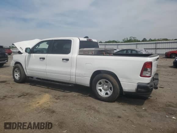 2023 Ram 1500 Tradesman z VIN 1C6RRENT5PN607402, wystawiony jako Copart lot #53915375 z przebiegiem 8 882 mil mil oraz Szkoda całkowita • Salvage title. Historia ofert i sprzedaży dostępna na DreamBid. Obrazek 2.
